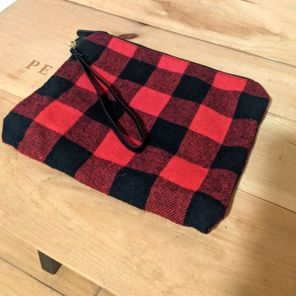 Buffalo Plaid clutch/wristlet NWOT - Picture 9 of 10